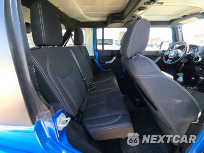 2016 Jeep Wrangler Unlimited Sahara - zdjęcie 14 z 33 - miniatura