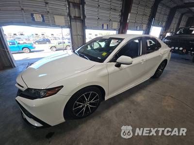 2021 Toyota Camry SE - zdjęcie 1 z 41 - miniatura