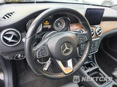 2016 Mercedes-Benz GLA 250 4MATIC - zdjęcie 10 z 38 - miniatura