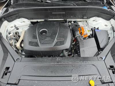2024 Volvo XC90 Recharge Plug-In Hybrid T8 Ultimate Bright Theme 7-Passenger - zdjęcie 16 z 27 - miniatura