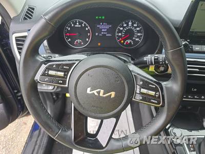 2022 Kia Seltos S - zdjęcie 10 z 31 - miniatura