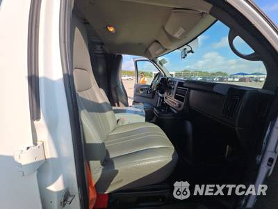 2014 Chevrolet Express 2500 Cargo Van 1WT 135.0" WB - zdjęcie 8 z 25 - miniatura