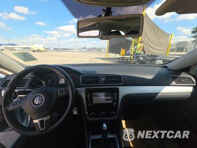 2012 Volkswagen Passat 2.5L SE w/Sunroof & Navigation - zdjęcie 11 z 18 - miniatura