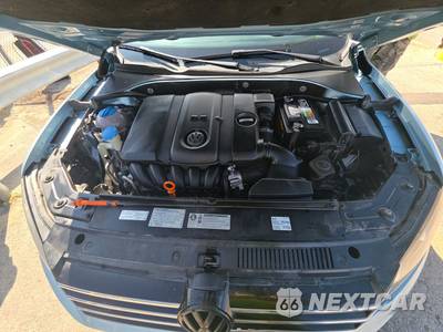 2012 Volkswagen Passat 2.5L SE w/Sunroof & Navigation - zdjęcie 15 z 18 - miniatura