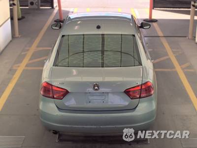 2012 Volkswagen Passat 2.5L SE w/Sunroof & Navigation - zdjęcie 5 z 18 - miniatura