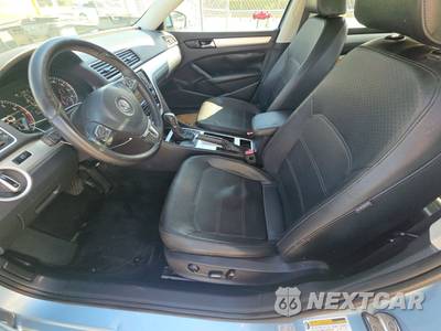 2012 Volkswagen Passat 2.5L SE w/Sunroof & Navigation - zdjęcie 7 z 18 - miniatura