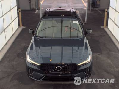 2024 Volvo XC60 B5 Core Dark Theme - zdjęcie 2 z 42 - miniatura