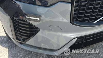 2024 Volvo XC60 B5 Plus Dark Theme - zdjęcie 20 z 27 - miniatura