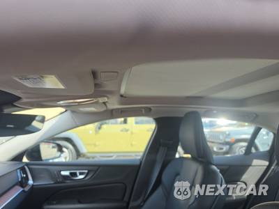 2024 Volvo S60 B5 Ultimate Dark - zdjęcie 18 z 28 - miniatura