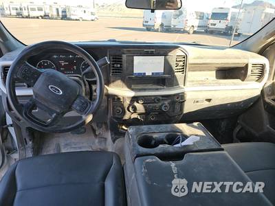 2025 Ford Super Duty F-550 Cab Chassis XL Crew Cab DRW - zdjęcie 11 z 28 - miniatura
