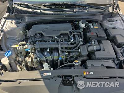 2025 Hyundai Elantra SE - zdjęcie 18 z 21 - miniatura
