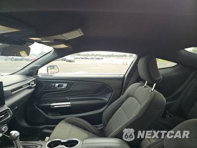 2024 Ford Mustang EcoBoost Coupe - zdjęcie 17 z 28 - miniatura