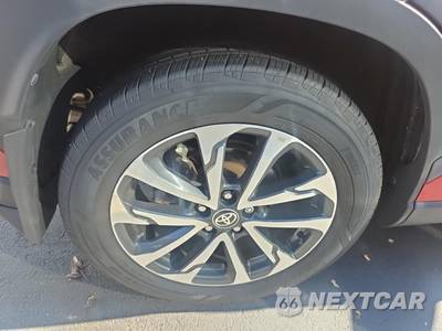 2023 Toyota Corolla Cross XLE - zdjęcie 10 z 22 - miniatura