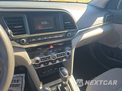2020 Hyundai Elantra SE Sedan - zdjęcie 17 z 41 - miniatura