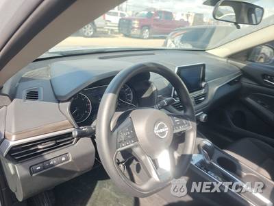 2025 Nissan Altima SV - zdjęcie 10 z 23 - miniatura