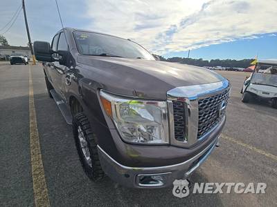 2016 Nissan TITAN XD SV Crew Cab Medium Bed - zdjęcie 3 z 18 - miniatura