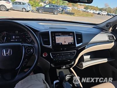 2019 Honda Ridgeline RTL-E Crew Cab Medium Bed - zdjęcie 14 z 23 - miniatura