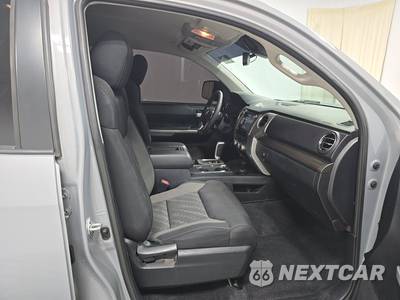 2021 Toyota Tundra SR5 Crew Cab Short Bed - zdjęcie 8 z 40 - miniatura