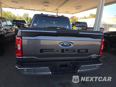 2023 Ford F-150 XLT Crew Cab Short Bed - zdjęcie 5 z 19 - miniatura