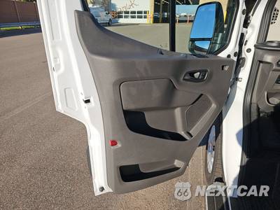 2025 Ford Transit 250 Cargo Van Low Roof 130.0" WB - zdjęcie 9 z 23 - miniatura