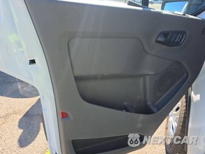 2025 Ford Transit 250 Cargo Van Low Roof 130.0" WB - zdjęcie 9 z 26 - miniatura