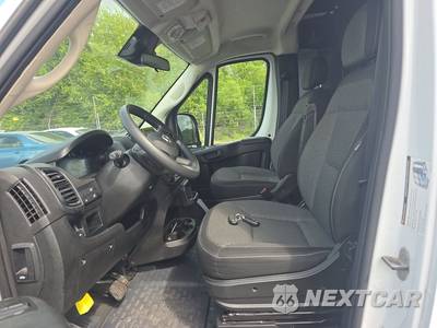 2025 Ram ProMaster 2500 Cargo Van Tradesman w/Passenger Seat Low Roof 136.0" WB - zdjęcie 7 z 24 - miniatura