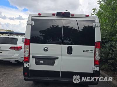 2025 Ram ProMaster 2500 Cargo Van Tradesman w/Passenger Seat Low Roof 136.0" WB - zdjęcie 5 z 34 - miniatura