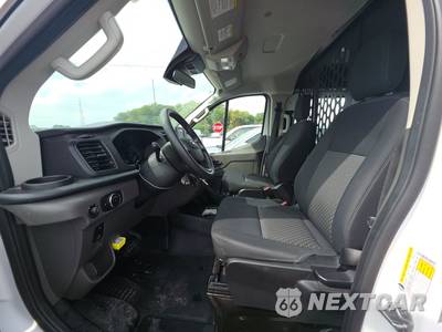 2025 Ford Transit 250 Cargo Van Low Roof 130.0" WB - zdjęcie 7 z 23 - miniatura