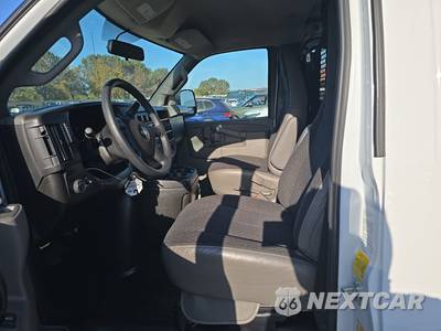 2025 Chevrolet Express 2500 Cargo Van 1WT 135.0" WB - zdjęcie 7 z 21 - miniatura