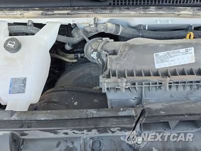 2025 Chevrolet Express 2500 Cargo Van 1WT 135.0" WB - zdjęcie 14 z 27 - miniatura
