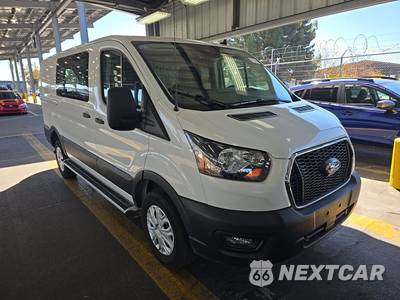 2025 Ford Transit 250 Cargo Van Low Roof 130.0" WB - zdjęcie 3 z 27 - miniatura