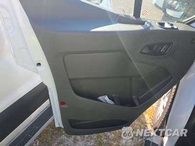 2025 Ford Transit 250 Cargo Van Low Roof 130.0" WB - zdjęcie 9 z 21 - miniatura