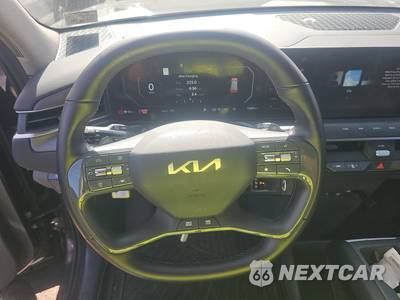 2024 Kia EV9 Wind - zdjęcie 10 z 32 - miniatura