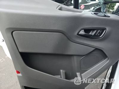 2025 Ford Transit 250 Cargo Van Low Roof 130.0" WB - zdjęcie 9 z 30 - miniatura