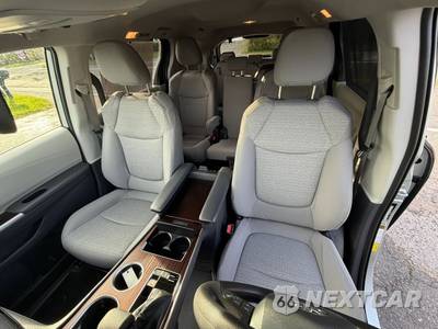 2023 Toyota Sienna LE 8-Passenger 120.5" WB - zdjęcie 14 z 42 - miniatura