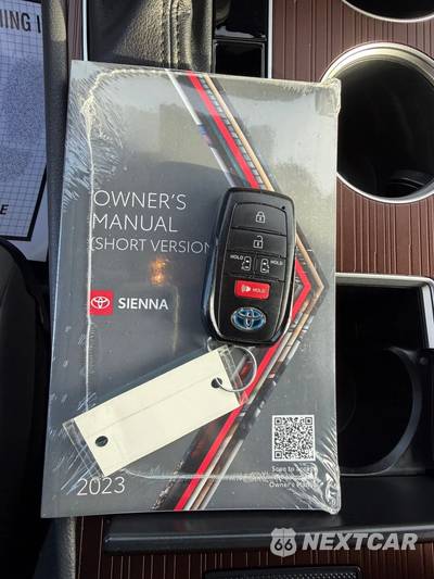 2023 Toyota Sienna LE 8-Passenger 120.5" WB - zdjęcie 37 z 42 - miniatura