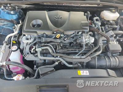 2025 Toyota Camry XLE - zdjęcie 15 z 17 - miniatura