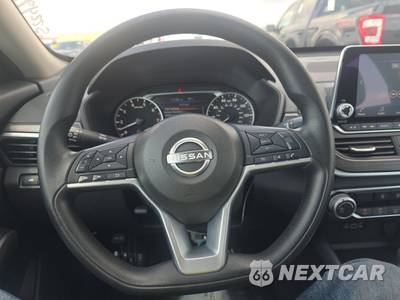 2025 Nissan Altima SV - zdjęcie 10 z 27 - miniatura