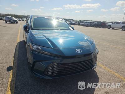 2025 Toyota Camry XLE - zdjęcie 2 z 17 - miniatura