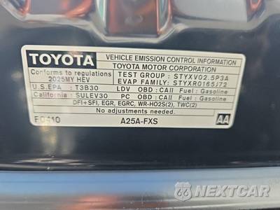 2025 Toyota Camry LE - zdjęcie 20 z 21 - miniatura