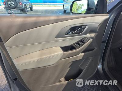 2020 Chevrolet Traverse LT Cloth 1LT - zdjęcie 9 z 23 - miniatura