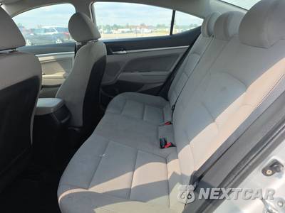 2019 Hyundai Elantra SEL Sedan - zdjęcie 13 z 40 - miniatura