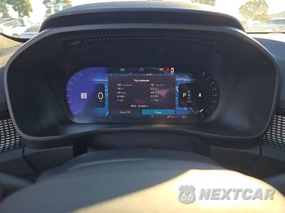 2023 Volvo XC40 B5 Plus Dark Theme - zdjęcie 12 z 32 - miniatura