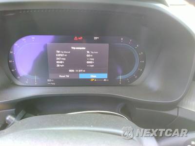 2025 Volvo XC40 Plus Bright Theme - zdjęcie 26 z 36 - miniatura