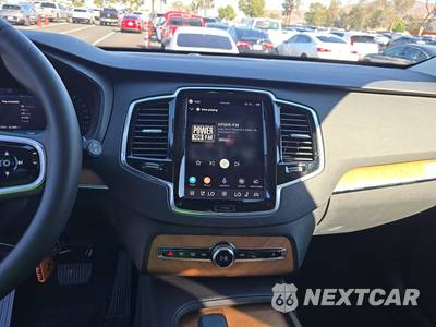 2024 Volvo XC90 B6 Plus Bright Theme 7-Passenger - zdjęcie 11 z 35 - miniatura