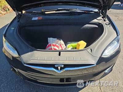 2018 Tesla Model X 75D - zdjęcie 18 z 22 - miniatura