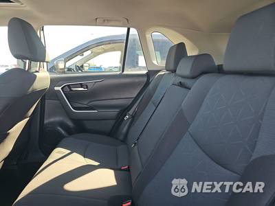2024 Toyota RAV4 XLE - zdjęcie 13 z 22 - miniatura