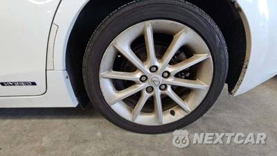 2011 Lexus CT 200h Premium - zdjęcie 19 z 32 - miniatura