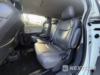 2022 Toyota Sienna LE 8-Passenger 120.5" WB - zdjęcie 16 z 39 - miniatura