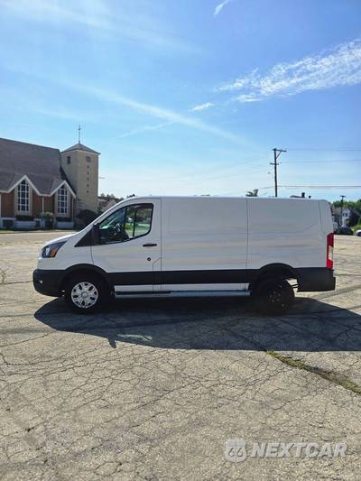 2024 Ford Transit 250 Cargo Van Low Roof 130.0" WB - zdjęcie 3 z 14 - miniatura